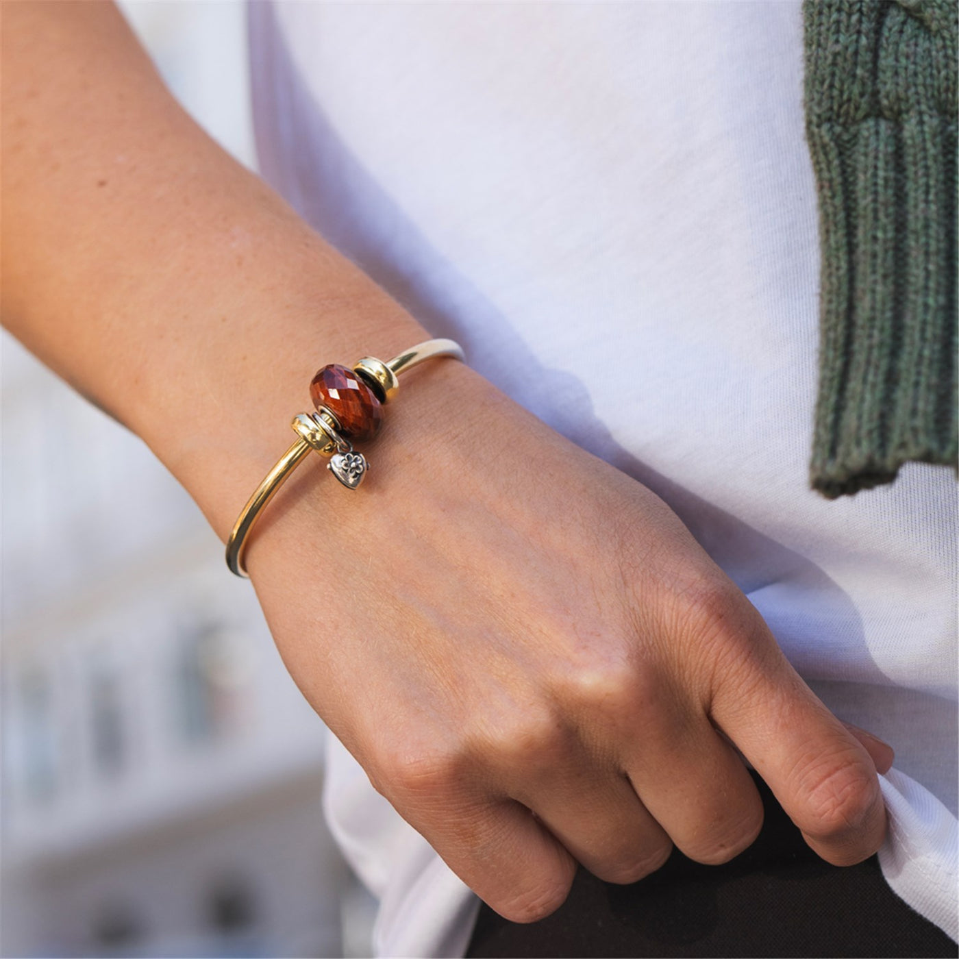 Rødt tigerøje kugle