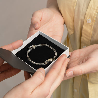 Dekorativ kaninunge kugle