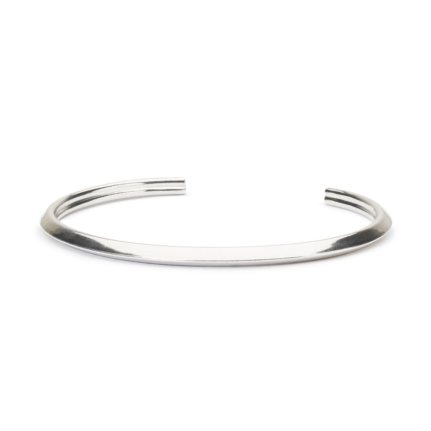 Sterling sølv hjerte armring, som symboliserer kærlighed og hengivenhed, og tilføjer et sentimentalt touch til dit Trollbeads armbånd.