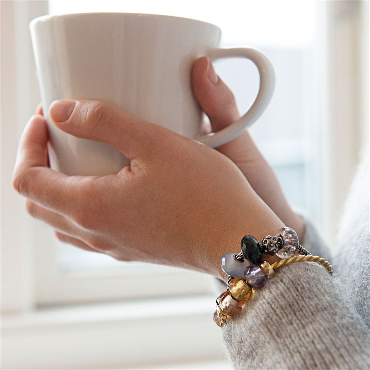 Rislende lilla bobler kugle